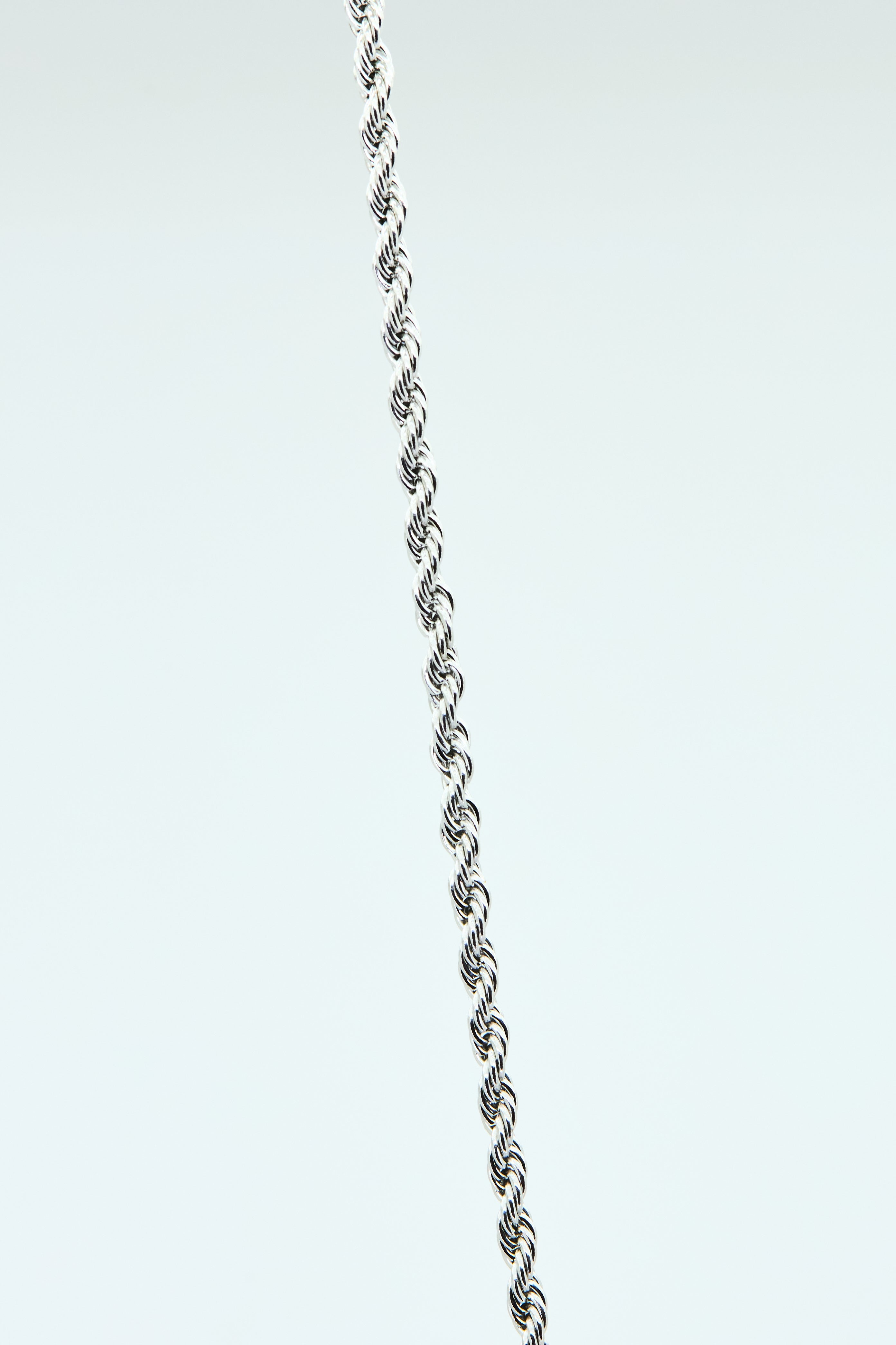 ESSENTIAL ROPE CHAIN