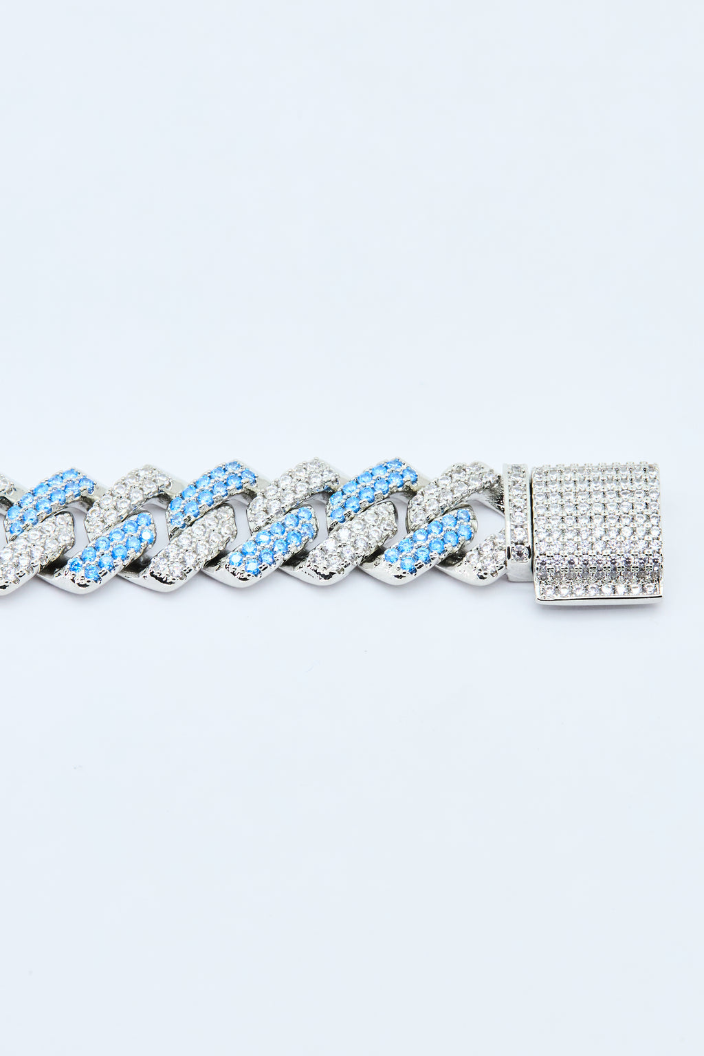 ICY CUBAN LINK BRACELET – SKYFROST EDITION