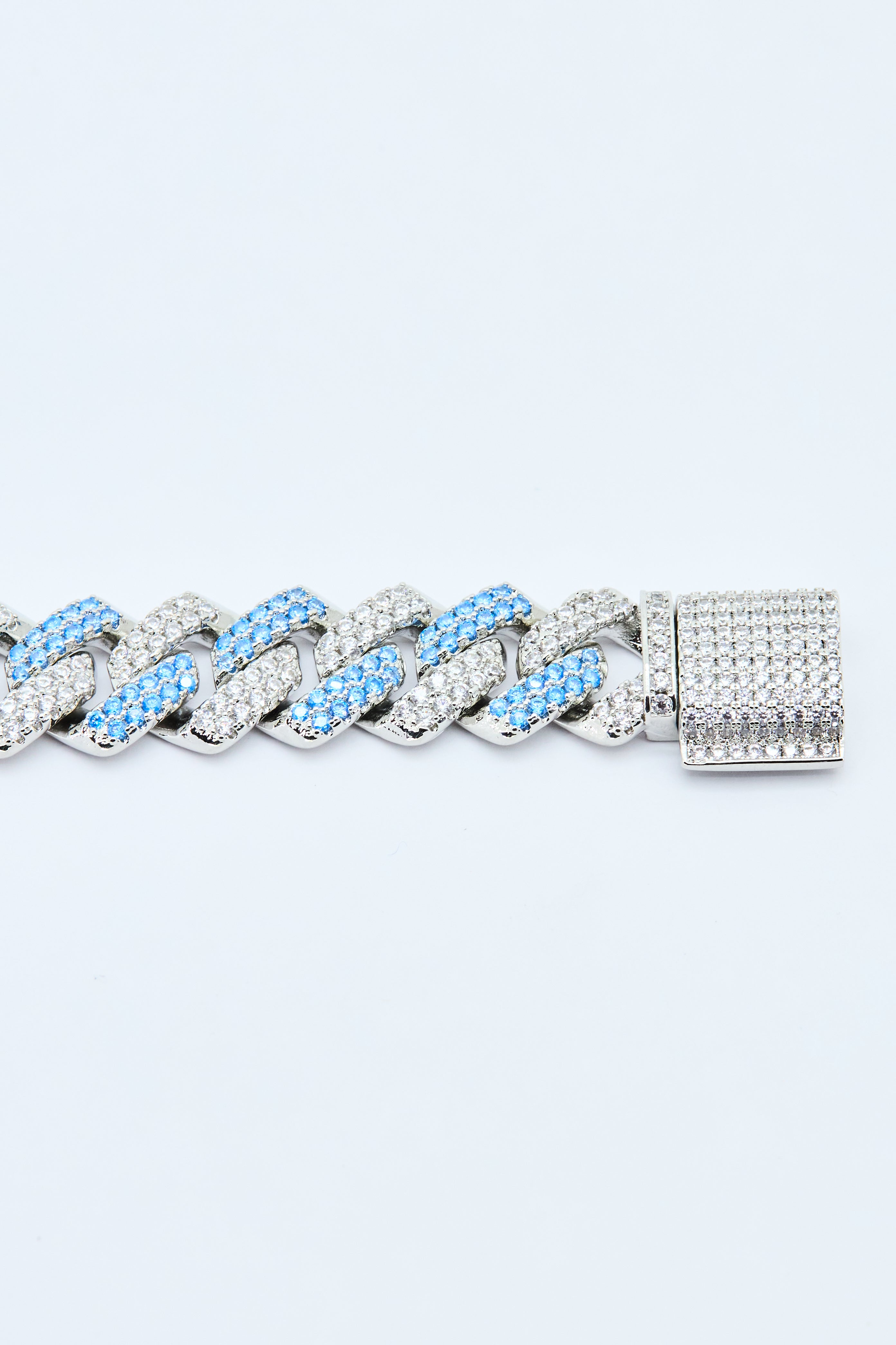 ICY CUBAN LINK BRACELET – SKYFROST EDITION