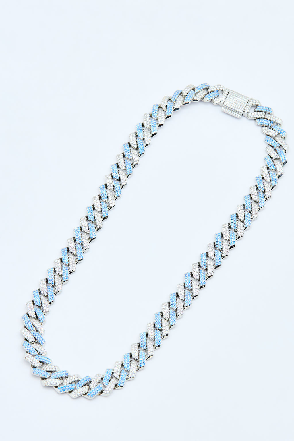 ICY CUBAN LINK NECKLACE – SKY FROST EDITION