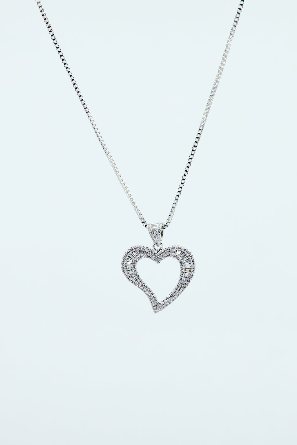 AURA HEART PENDANT