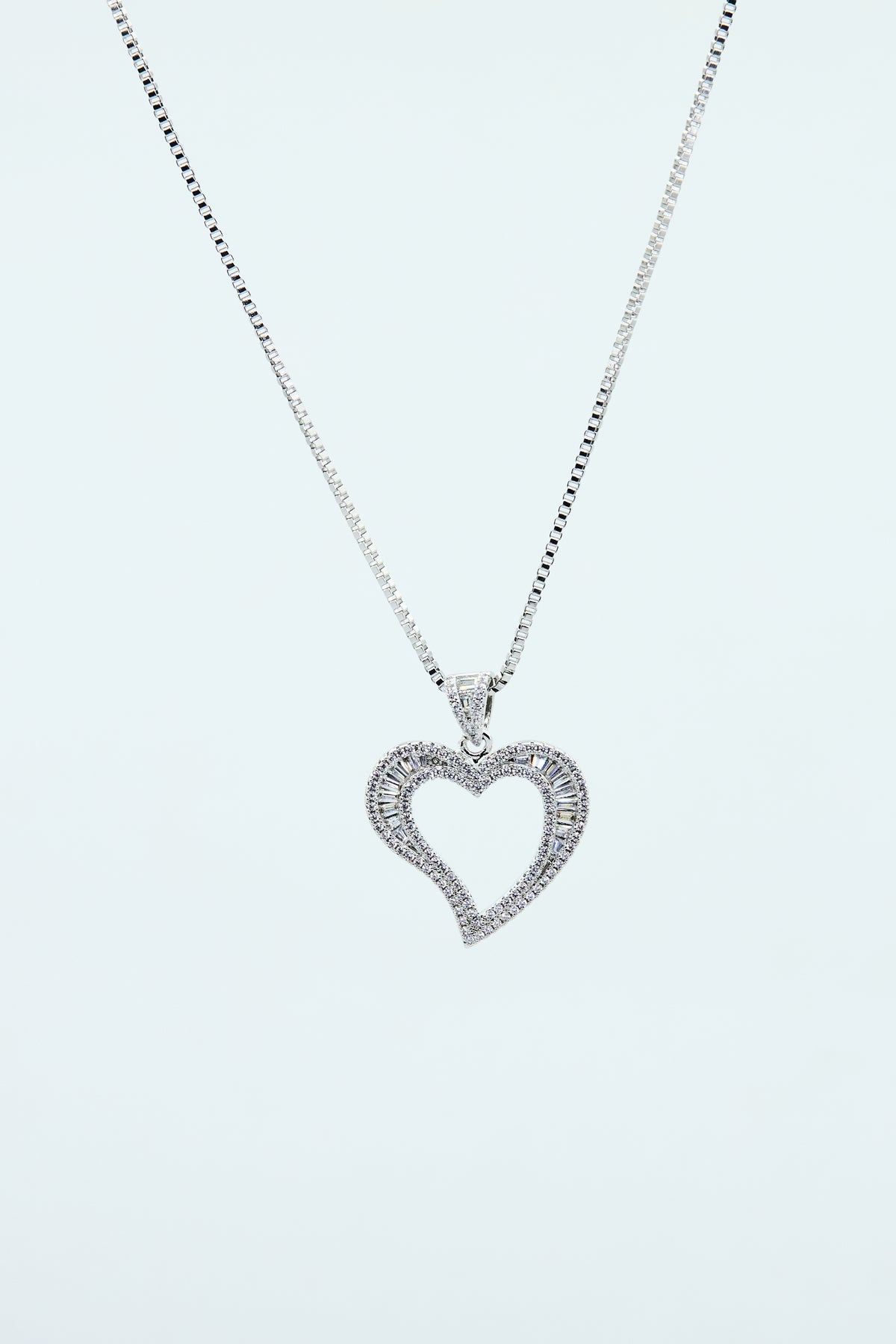 AURA HEART PENDANT