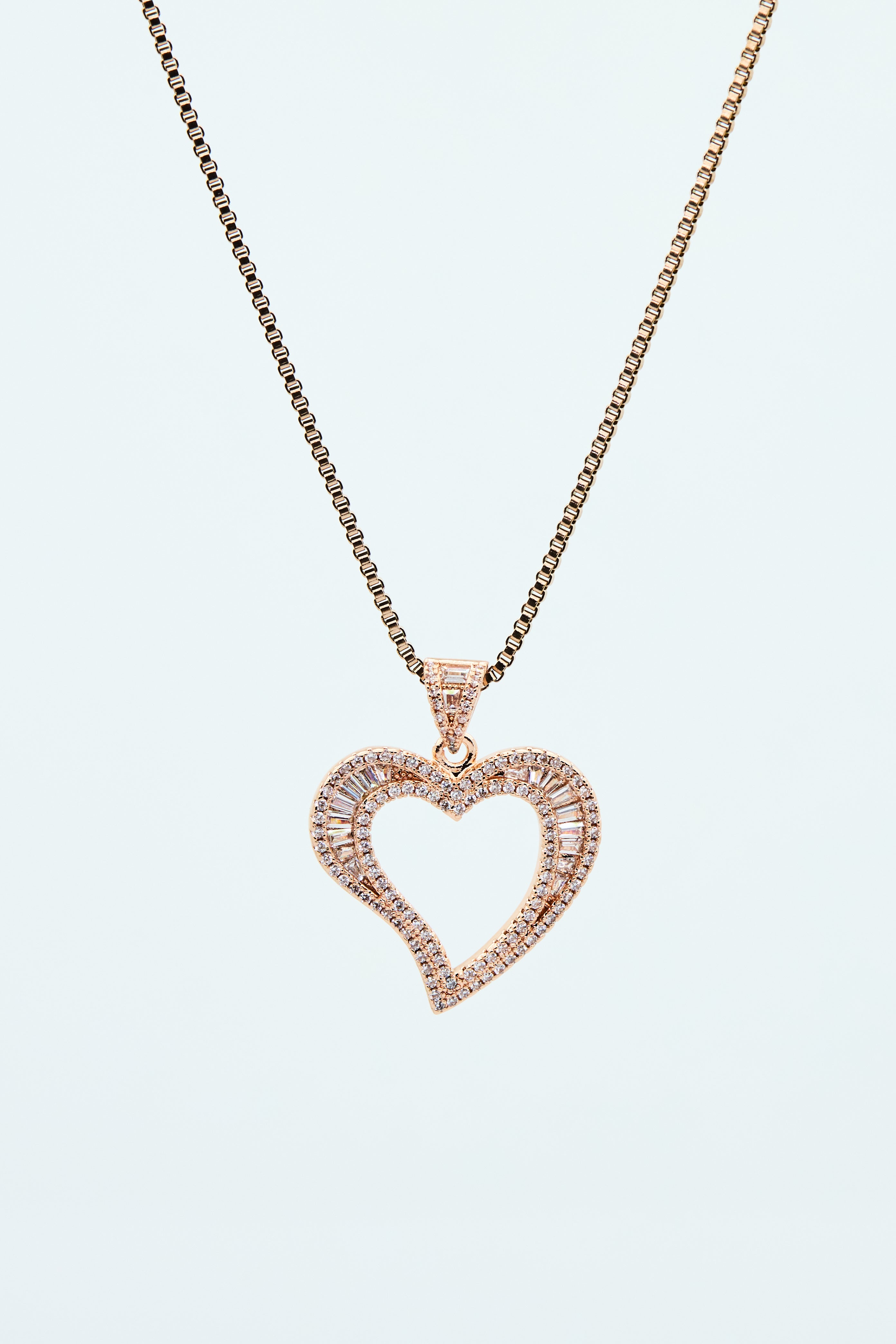AURA HEART PENDANT