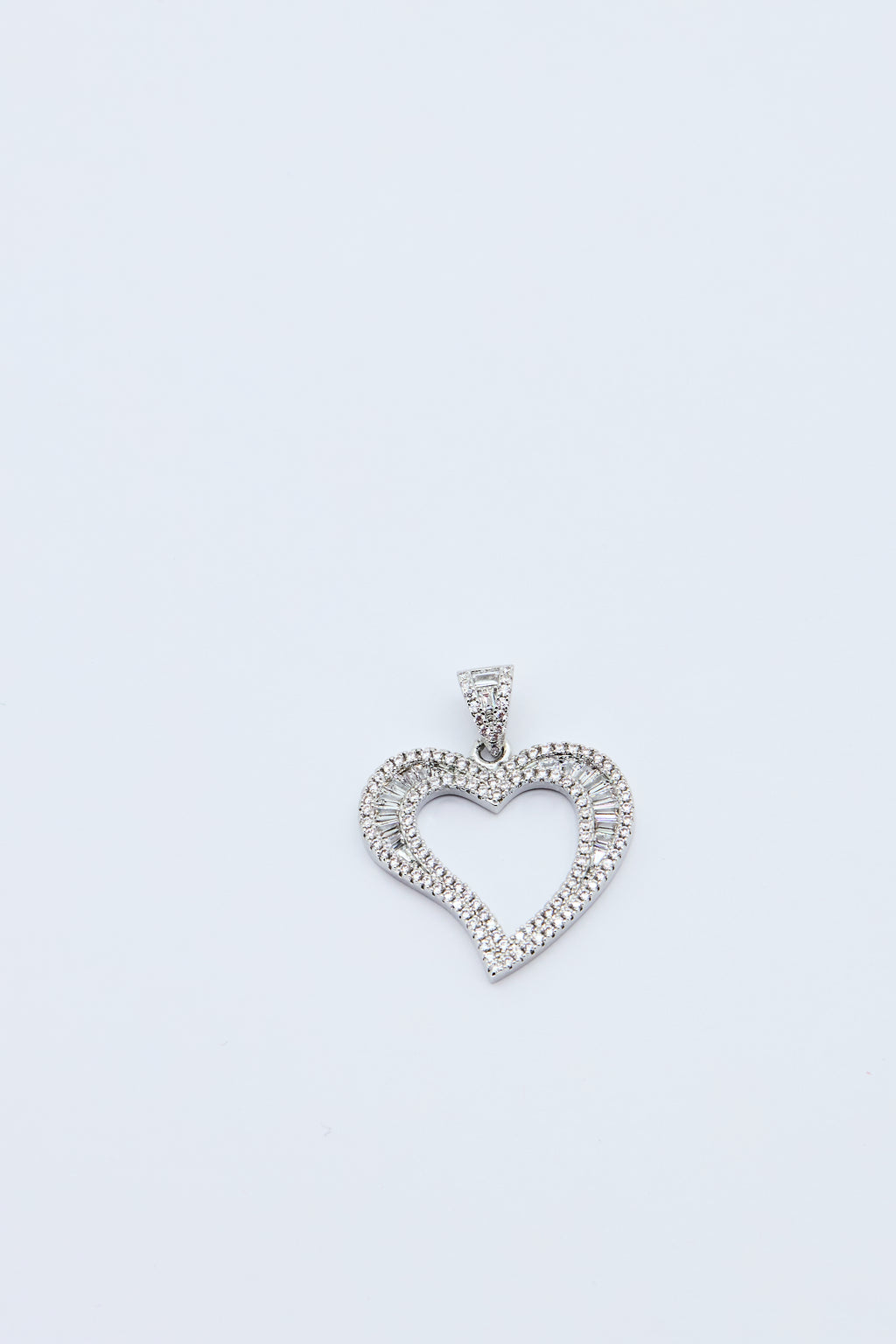 AURA HEART PENDANT